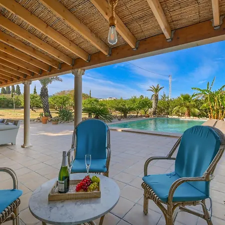 Tatil Evi Lalau By Aguilarent Ondara