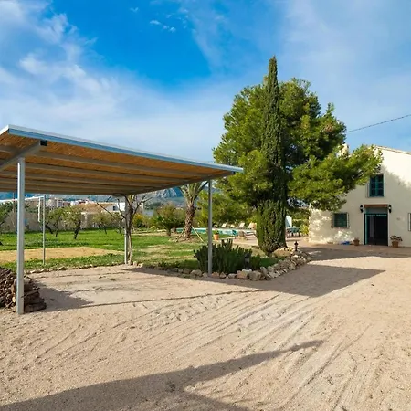 Lalau By Aguilarent * Ondara