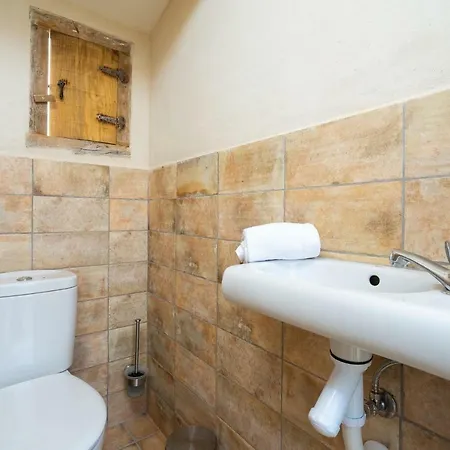 Lalau By Aguilarent * Ondara