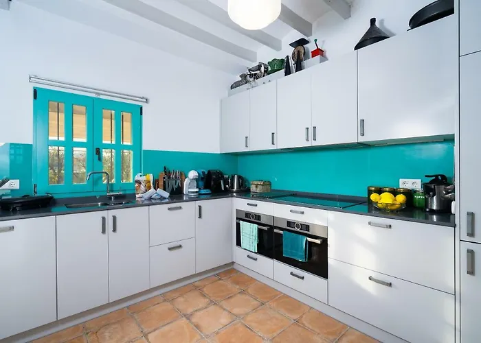 Lalau By Aguilarent *