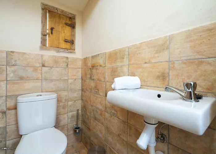 Lalau By Aguilarent * Ondara